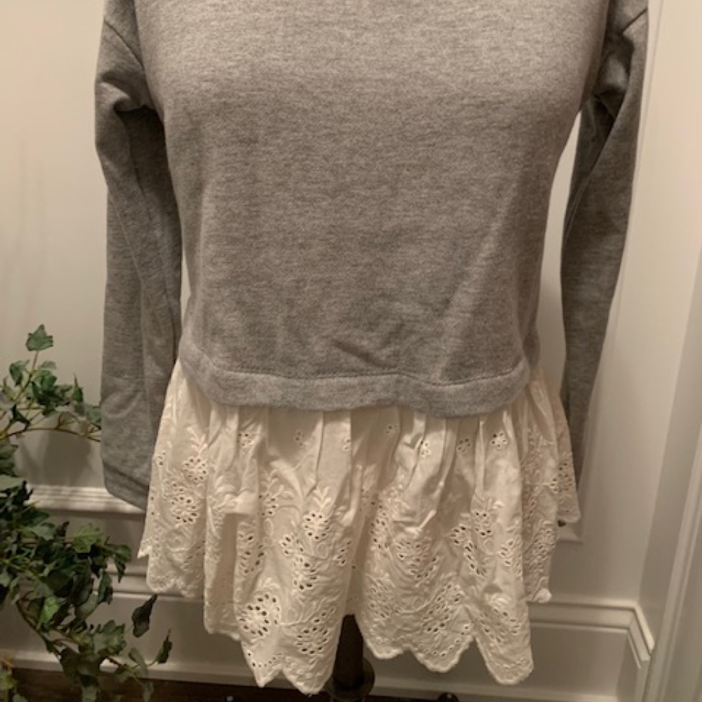 Charmed Hearts NWT Women's Knit Top - Picture 7 of 8